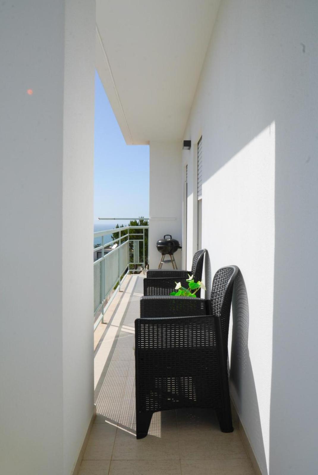 North Beach Apartment Nazare Bagian luar foto
